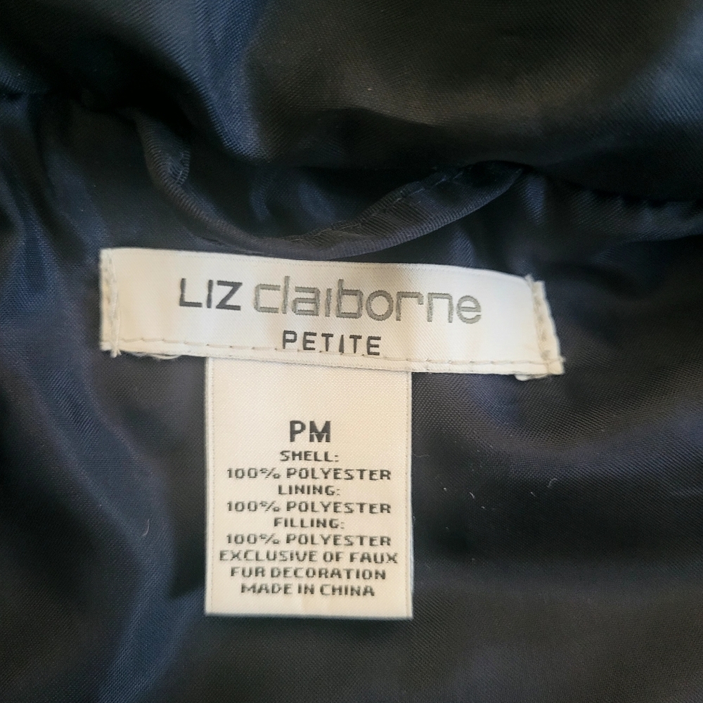 Liz Claiborne Puffer Vest With Faux Fur Lined Hood Women's Size Petite PM - Picture 6 of 6